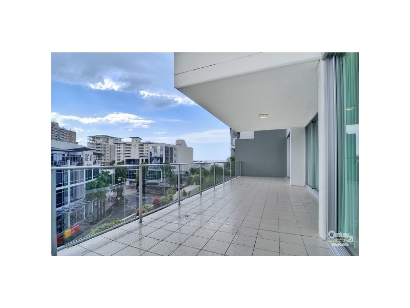 402/1 Duporth, Maroochydore QLD 4558