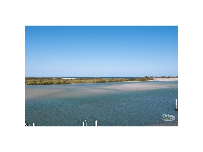 4/4 Baden Powell Street, Maroochydore QLD 4558