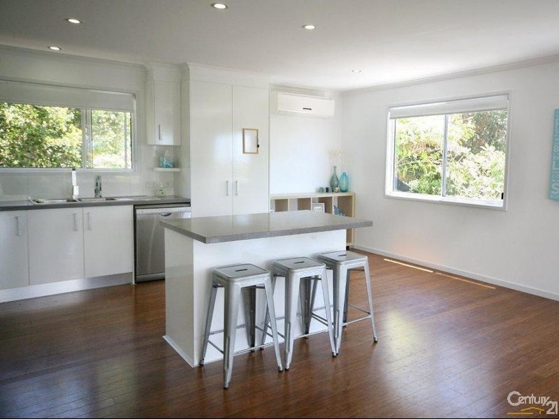 34A Kawana Street, Alexandra Headland QLD 4572