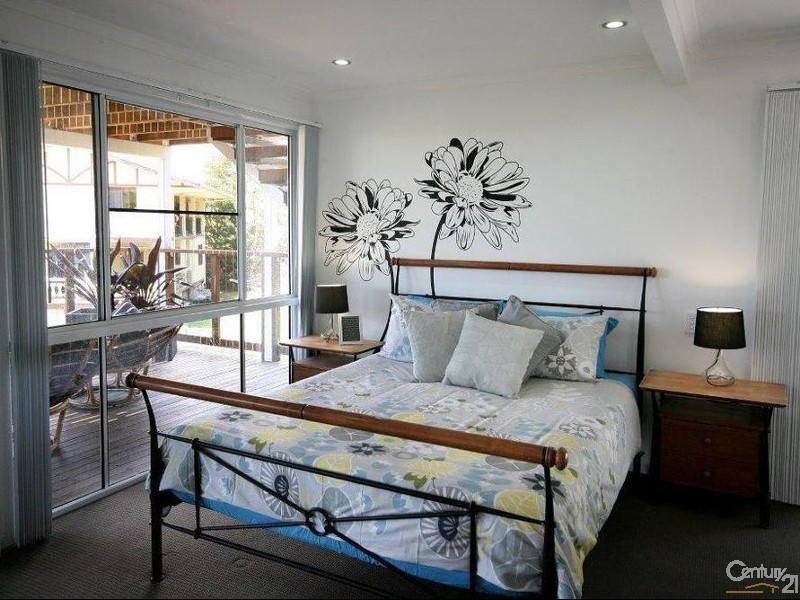 34A Kawana Street, Alexandra Headland QLD 4572