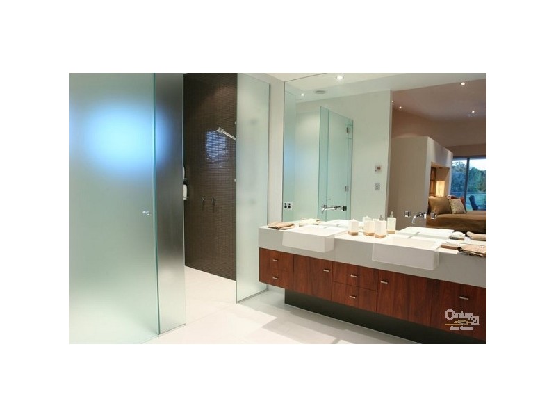 1 Hetherington Dive, Twin Waters QLD 4564