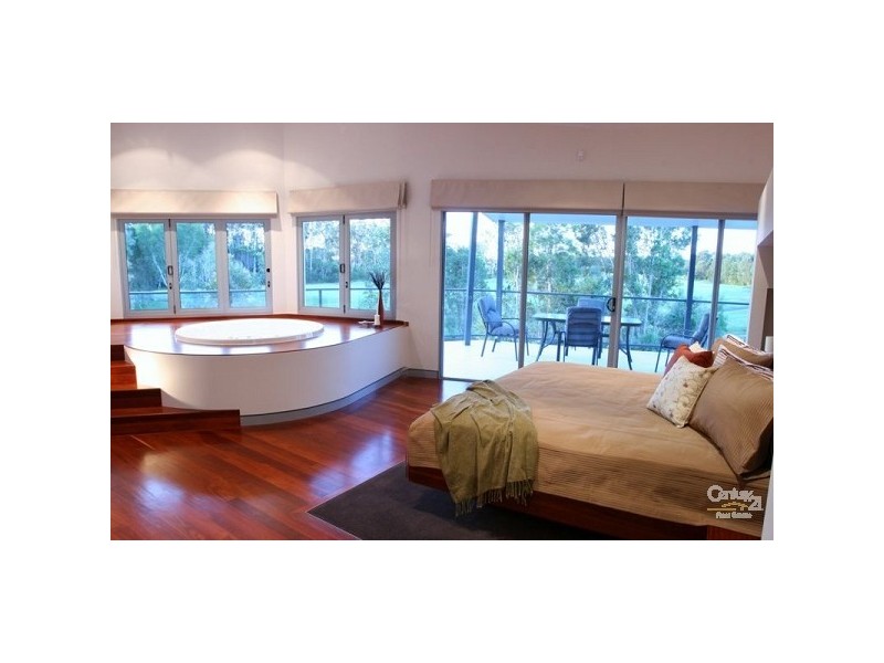 1 Hetherington Dive, Twin Waters QLD 4564