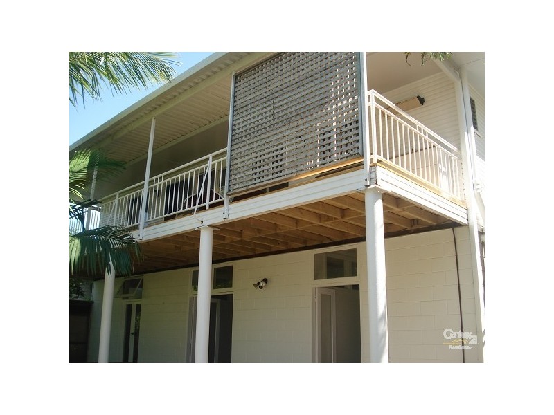 7 Kawana, Alexandra Headland QLD 4572