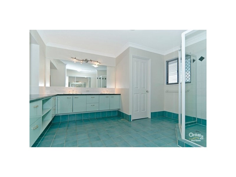 7 Saratoga Drive, Mountain Creek QLD 4557