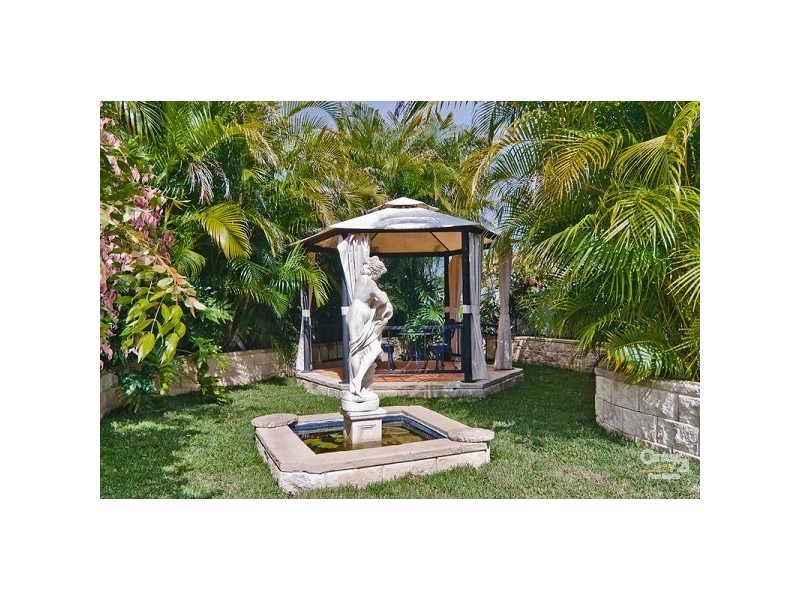 7 Saratoga Drive, Mountain Creek QLD 4557