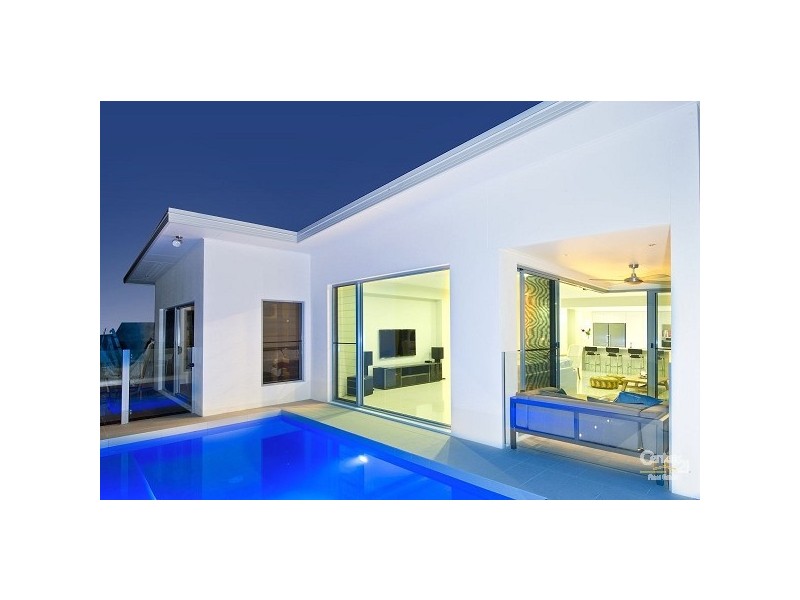 13 Wave Crescent, Mount Coolum QLD 4573
