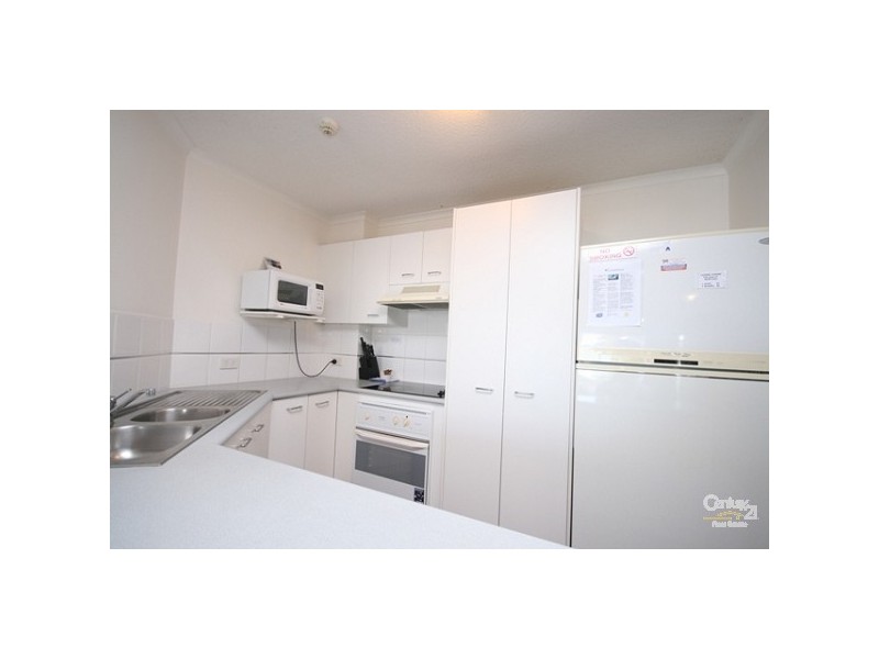 18/2 Picnic Point Esplanade, Maroochydore QLD 4558
