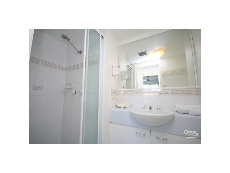 18/2 Picnic Point Esplanade, Maroochydore QLD 4558