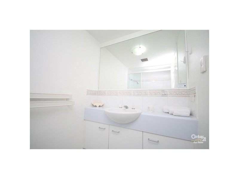 18/2 Picnic Point Esplanade, Maroochydore QLD 4558