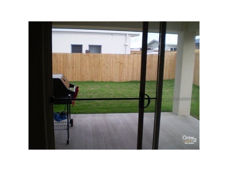 13 myrtus Street, Mountain Creek QLD 4557