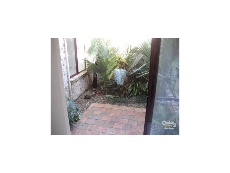 8 Laval Place, Sippy Downs QLD 4556