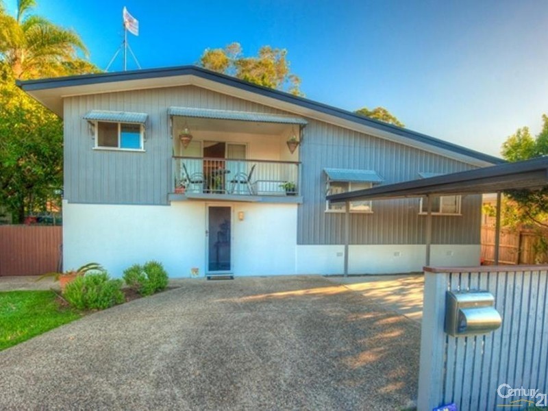 37 Broadwater Avenue, Maroochydore QLD 4558