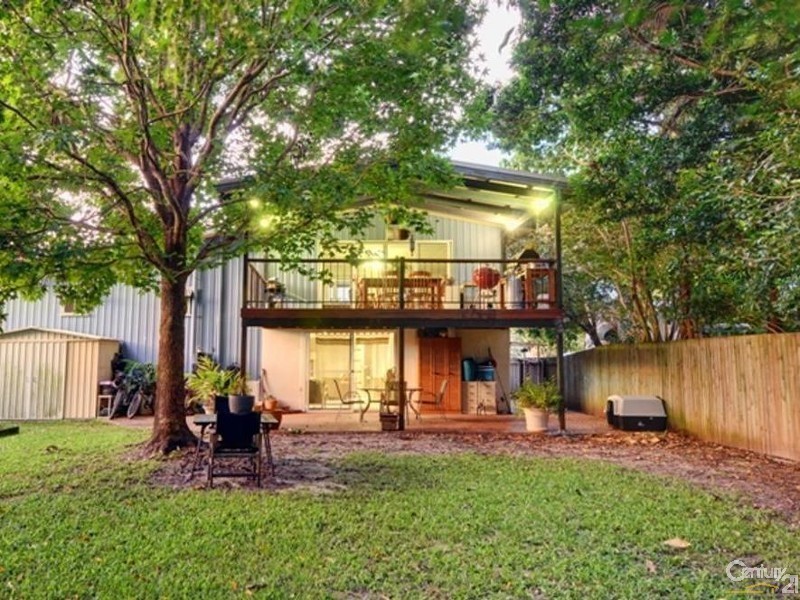 37 Broadwater Avenue, Maroochydore QLD 4558