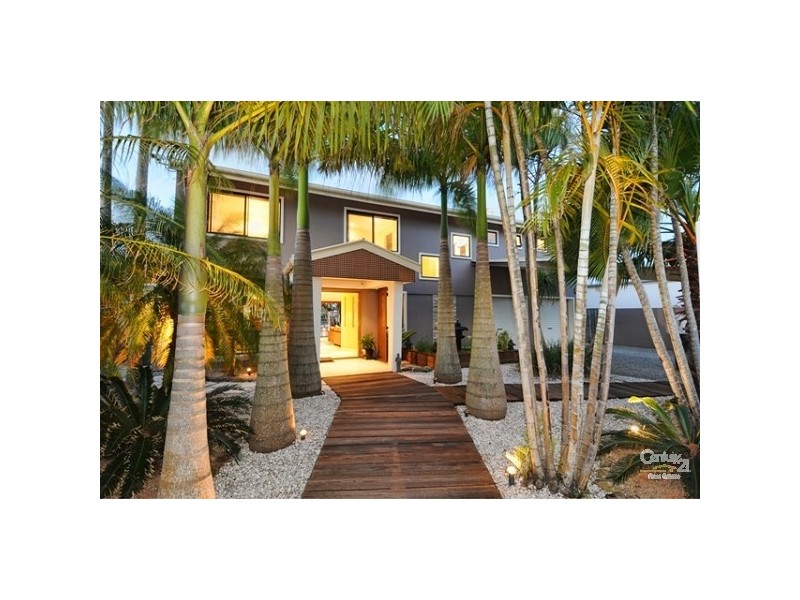 32 Tepequar Drive, Maroochydore QLD 4558