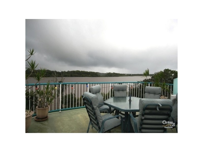 153 Bradman Avenue, Maroochydore QLD 4558