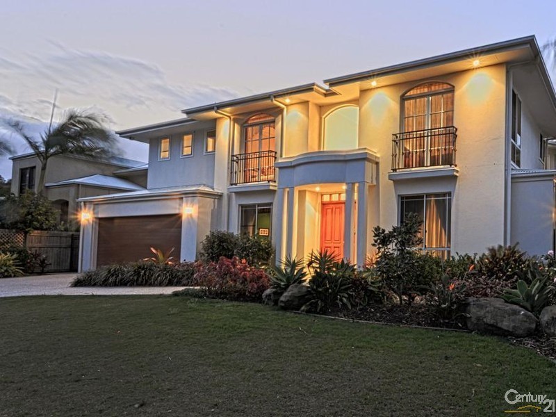 5 Admiralty Drive, Alexandra Headland QLD 4572