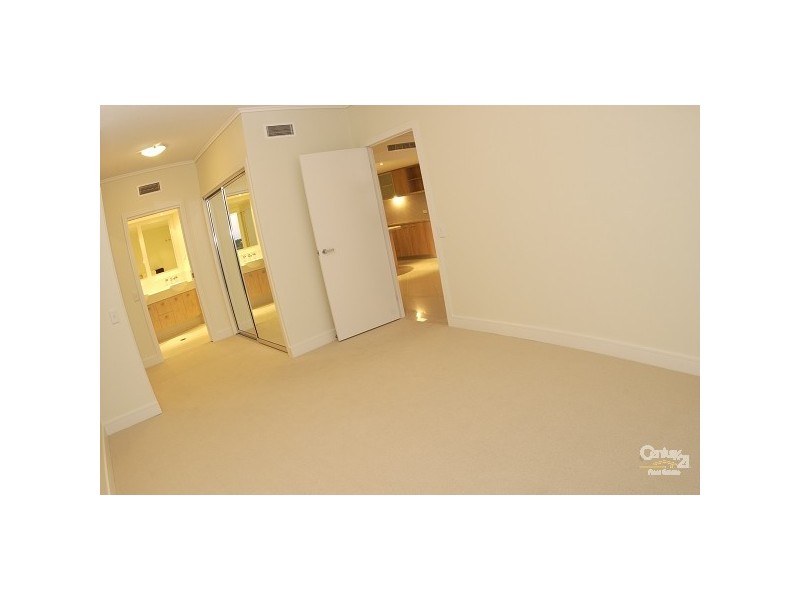 409/11 Nicklin Way, Minyama QLD 4575