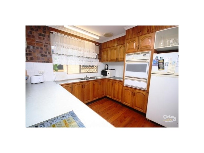 27 Okinja Road, Alexandra Headland QLD 4572