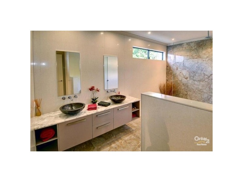 34 Warung Avenue, Maroochydore QLD 4558