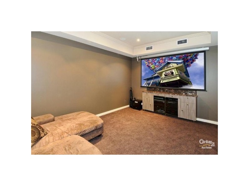 34 Warung Avenue, Maroochydore QLD 4558