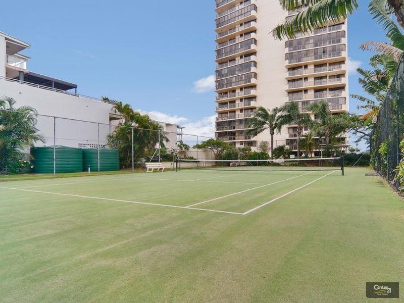 2B/120 Duporth Avenue, Maroochydore QLD 4558