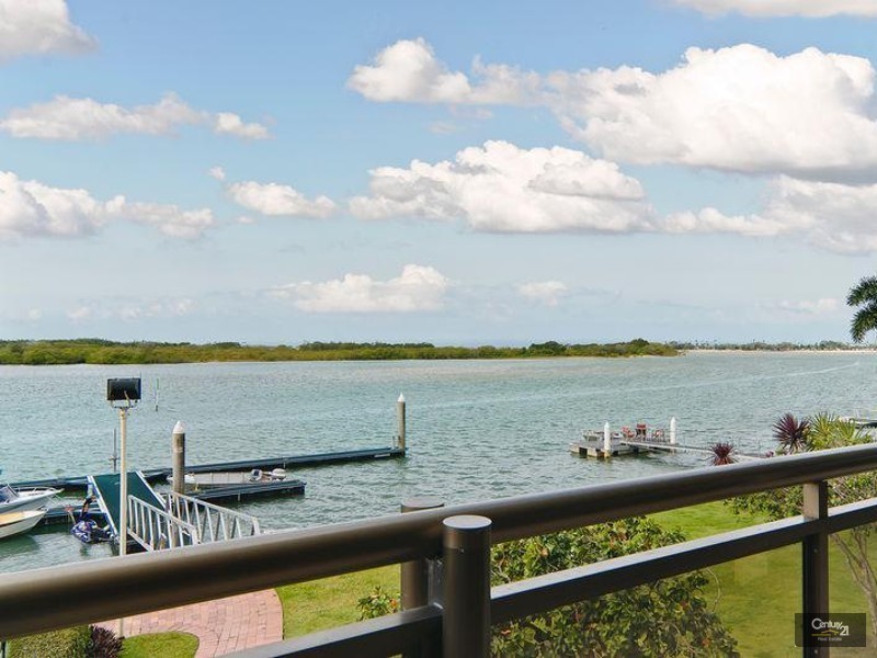 2B/120 Duporth Avenue, Maroochydore QLD 4558