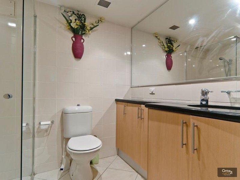 2B/120 Duporth Avenue, Maroochydore QLD 4558