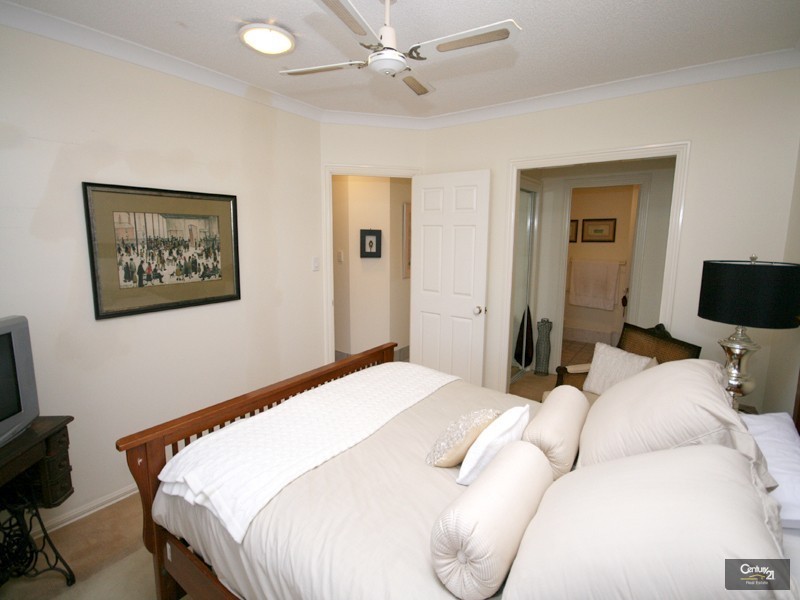 4/153 Bradman Avenue, Maroochydore QLD 4558