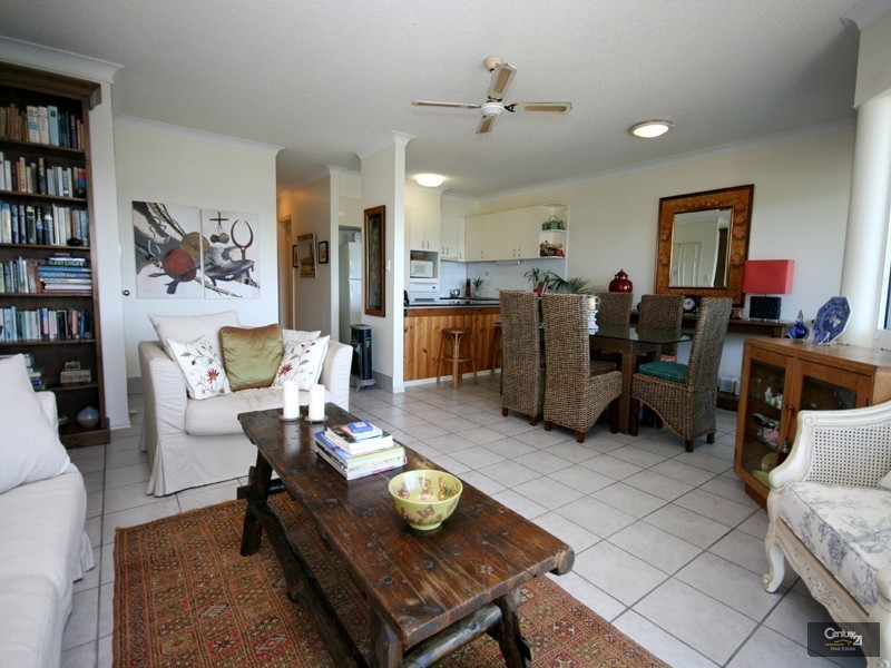 4/153 Bradman Avenue, Maroochydore QLD 4558