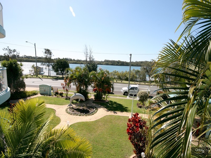 4/153 Bradman Avenue, Maroochydore QLD 4558