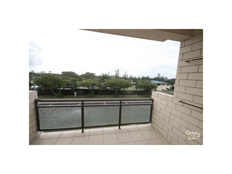 10/2 Alexandra Parade, Cotton Tree QLD 4558