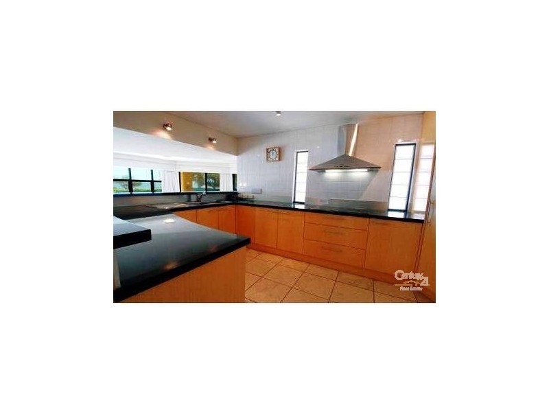 210 Alexandra Parade, Alexandra Headland QLD 4572