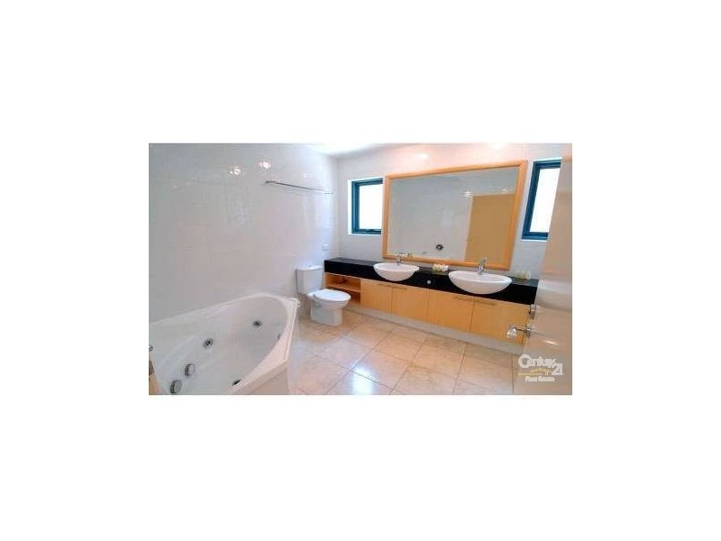 210 Alexandra Parade, Alexandra Headland QLD 4572