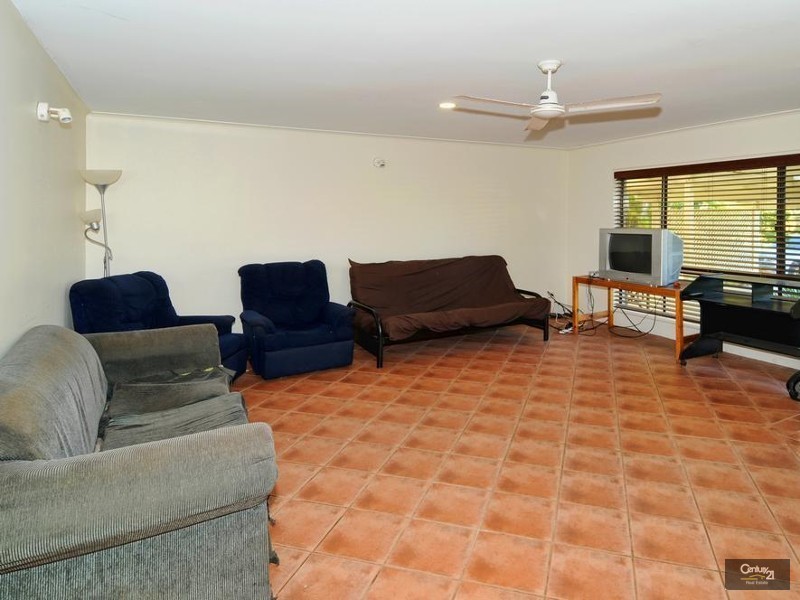 27 Bauhinia Drive, Mooloolaba QLD 4557