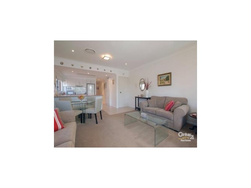 6/105 Bradman Av, Maroochydore QLD 4558