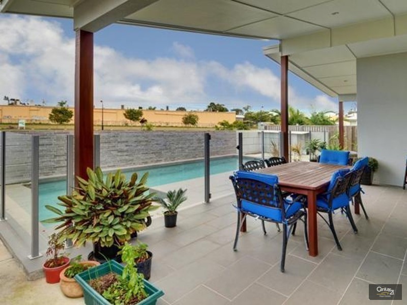 6 Pepper Tree Circuit off Trinder Avenue, Maroochydore QLD 4558