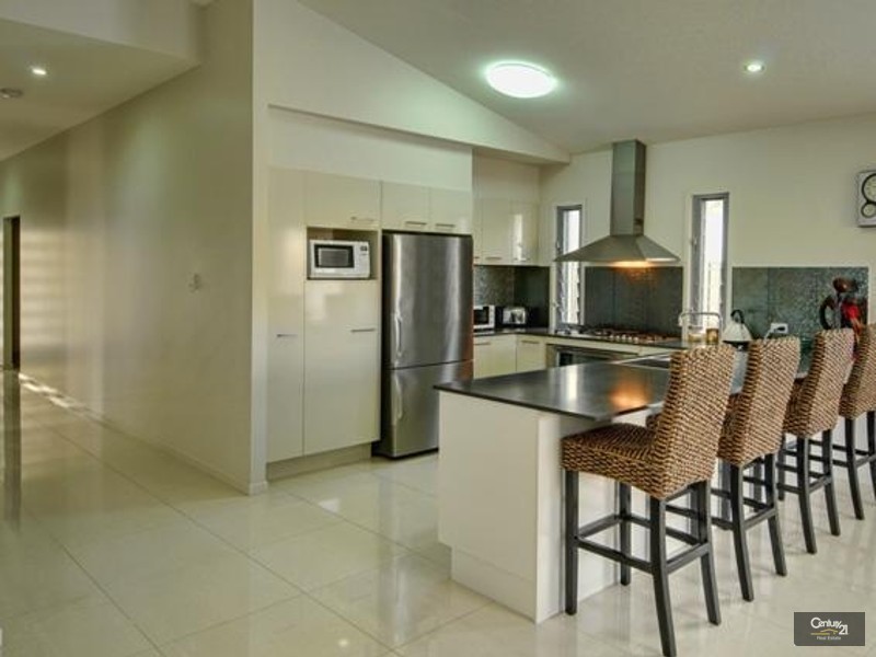 6 Pepper Tree Circuit off Trinder Avenue, Maroochydore QLD 4558