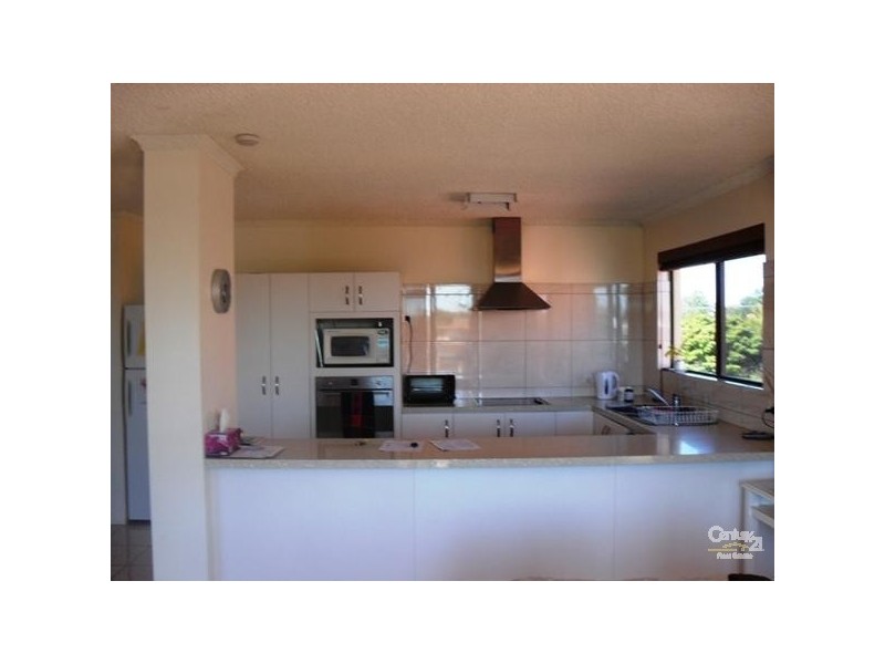 4/4 Broadmeadows Road, Maroochydore QLD 4558