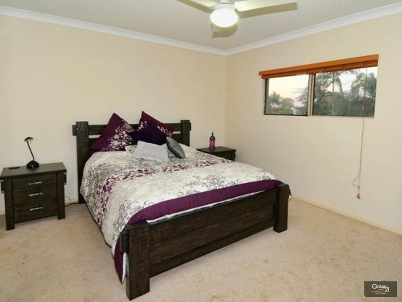 2/273 Bradman Avenue, Maroochydore QLD 4558