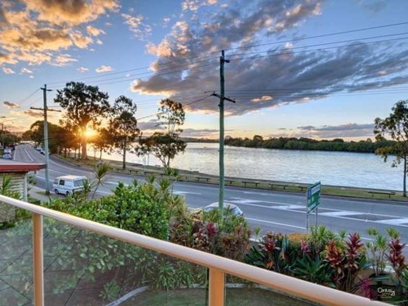 2/273 Bradman Avenue, Maroochydore QLD 4558