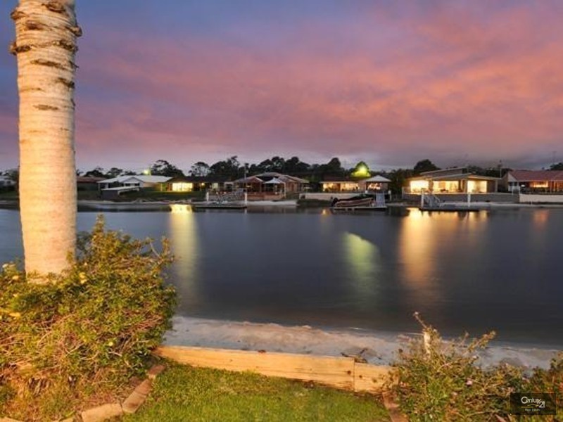 13 Chiswell Place, Maroochydore QLD 4558