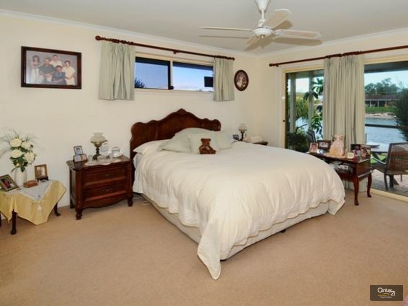 13 Chiswell Place, Maroochydore QLD 4558