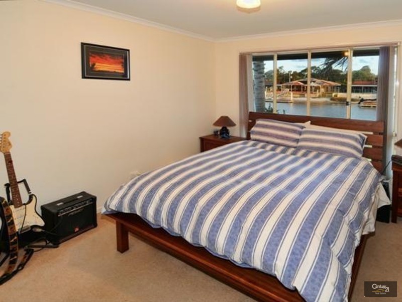 13 Chiswell Place, Maroochydore QLD 4558