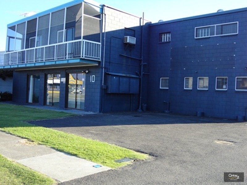 Warana QLD 4575