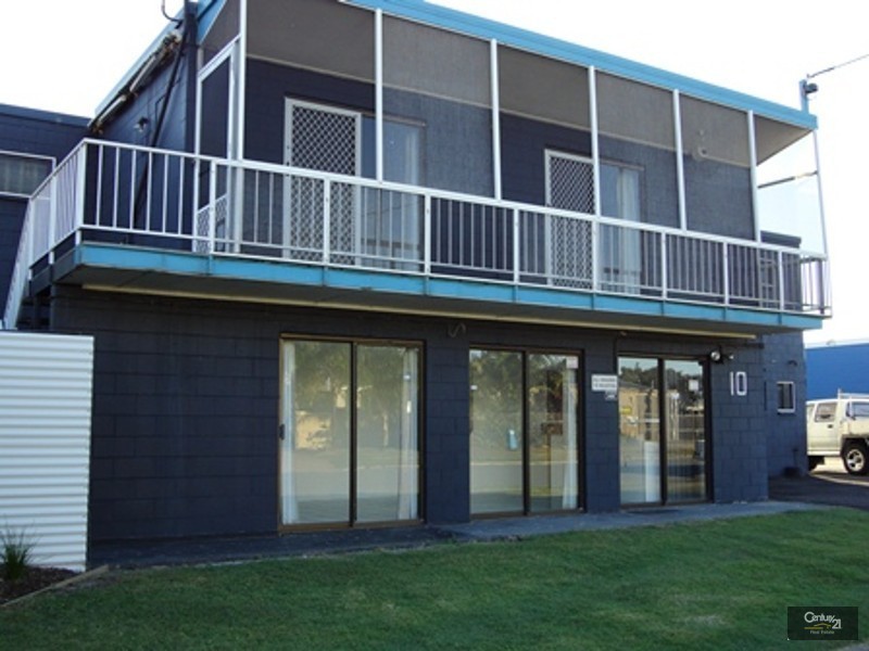 Warana QLD 4575