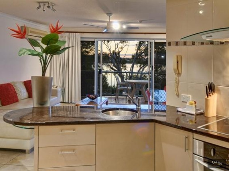 17/2 Picnic Point Esplanade, Maroochydore QLD 4558