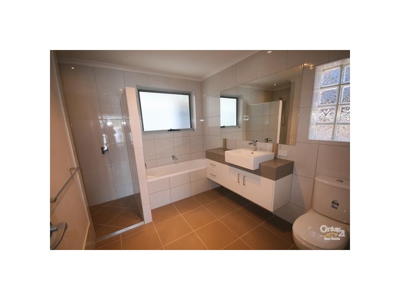 7 Summer Drive, Maroochydore QLD 4558