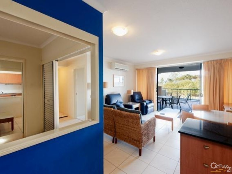 213/102 Alexandra Parade, Alexandra Headland QLD 4572