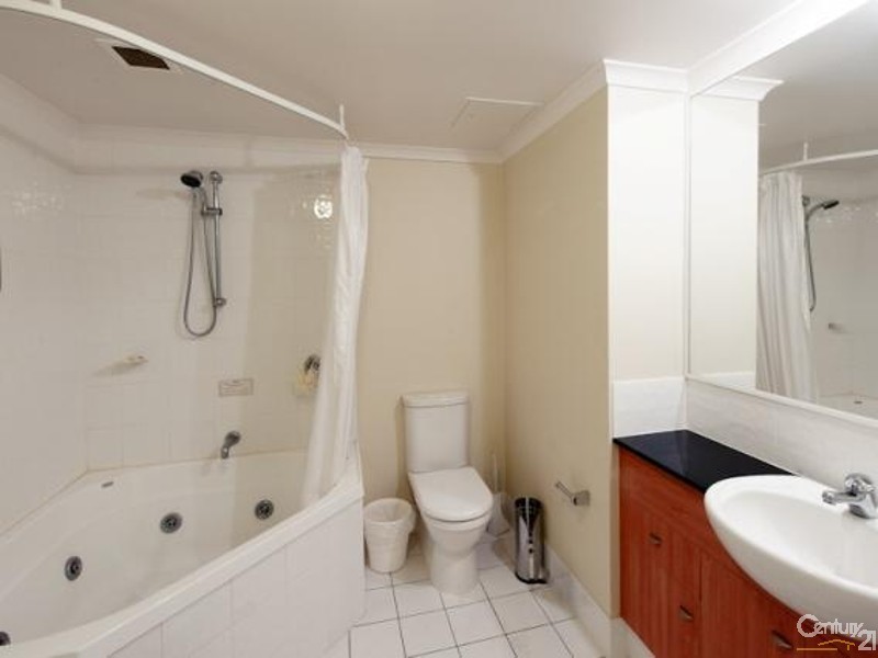 213/102 Alexandra Parade, Alexandra Headland QLD 4572