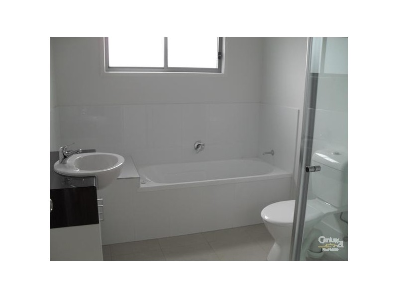 1/131 Duporth Avenue, Maroochydore QLD 4558